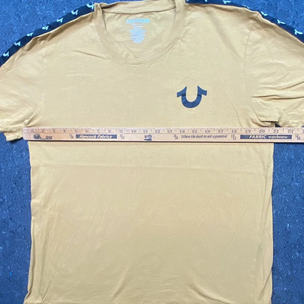 True Religion Shirt Sz L Mens Yellow Streetwear Horseshoe Logo Tape Sleeve